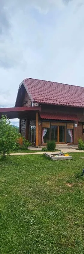 Ruralna kuća za odmor Lika，位于Lovinac的酒店