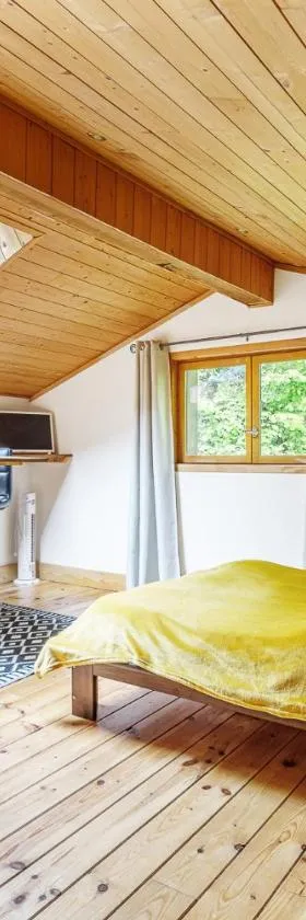 Gîte zen dans les bois，位于Blésignac的酒店