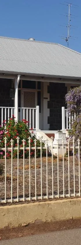 Roseneath Cottage，位于诺瑟姆的酒店