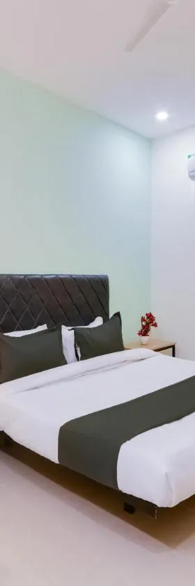 Super Collection O RBS Classic Stay Nacharam Mallapur Road，位于海得拉巴的酒店