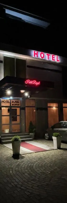 皇家酒店，位于泰托沃的酒店