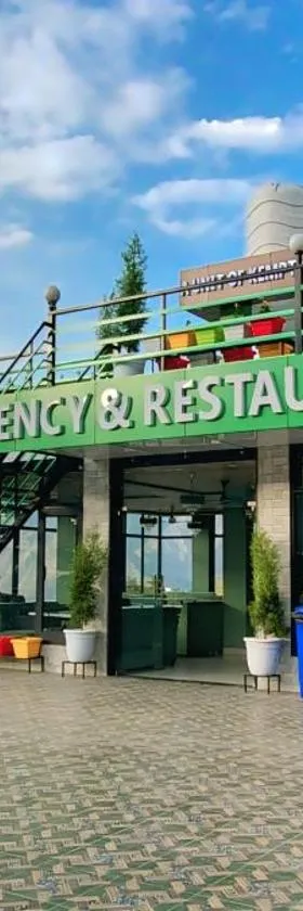 HSR Residency And Restaurant，位于穆索里的酒店