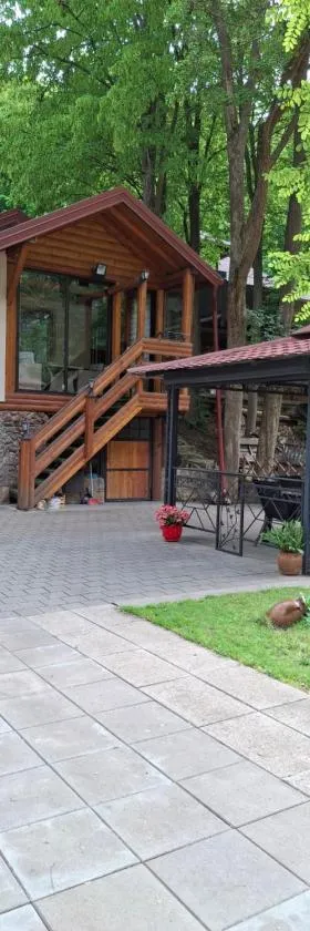 Moravski konak- Moravian Inn，位于奥夫查尔巴尼亚尼的酒店