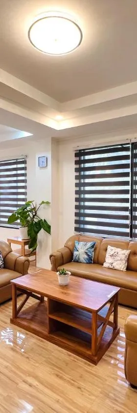 Taylors Plantacion Resort- Grande Second Floor，位于Catarman的酒店