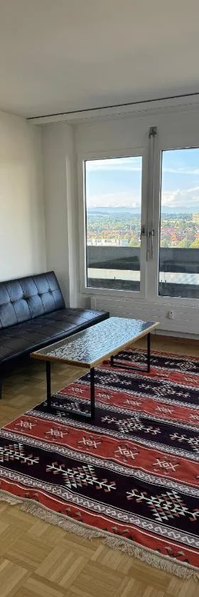 Best view in Town，位于Köniz的酒店