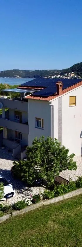 Apartments Angela Rab，位于苏佩塔斯卡德拉加的酒店