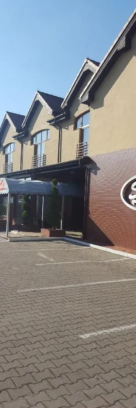 Hotel SenS，位于Mierzyn的酒店