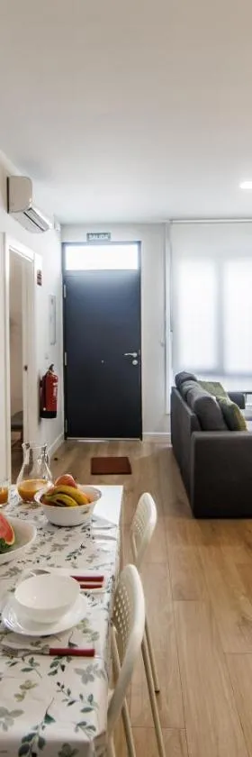 Apartamentos LUXURY SUITES MERLOT，位于阿尔蒙德拉立窑的酒店