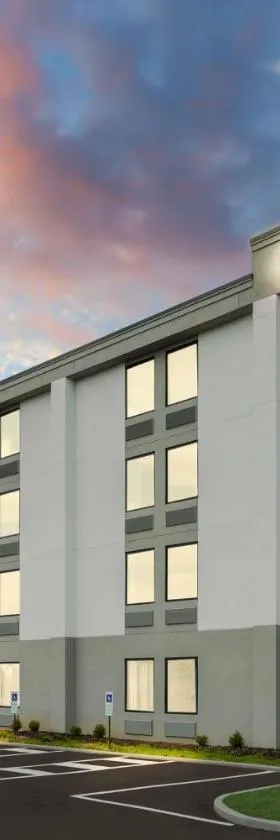 Candlewood Suites Columbus North by IHG，位于哥伦布的酒店