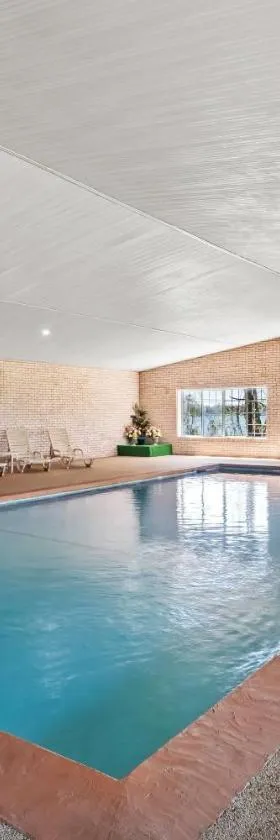 Days Inn by Wyndham Whitmore Lake Near Ann Arbor And Brighton，位于Whitmore Lake的酒店