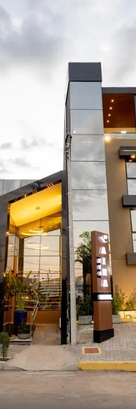Aira Hotel，位于索布拉尔的酒店