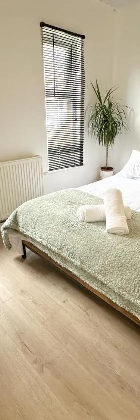 Guest Room in Basildon, Essex，位于Pitsea的酒店