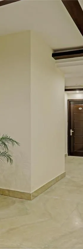 Townhouse DSR SECTOR 19，位于Kalkaji Devi的酒店