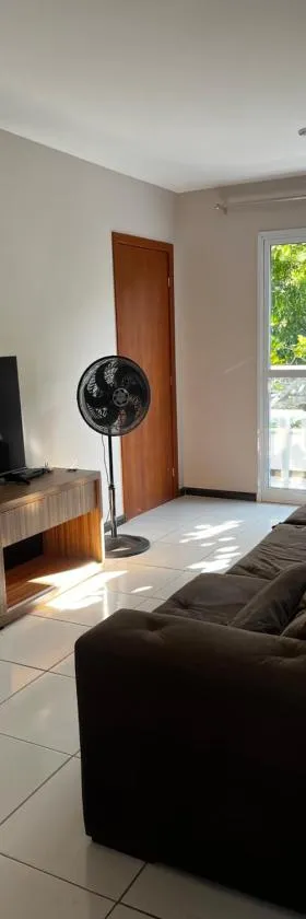 Apartamento completo a 2 min à pé da praia，位于安谢塔的酒店
