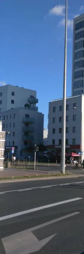 幕罗西尼地铁公寓，位于华沙的酒店