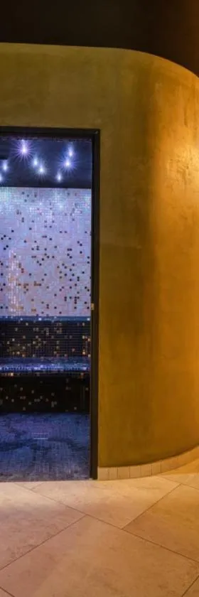 Golden Hotel & SPA，位于伊诺弗罗茨瓦夫的酒店