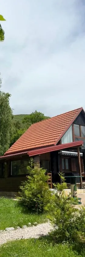 Holiday House Vale Verde，位于科雷尼察的酒店