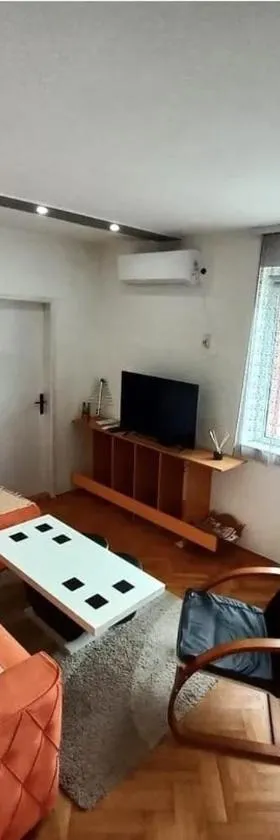 Apartman 2M Prijepolje，位于Šarampov的酒店