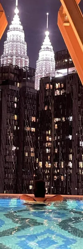 Scarletz Suites KLCC by Skyview，位于Gua Sai的酒店
