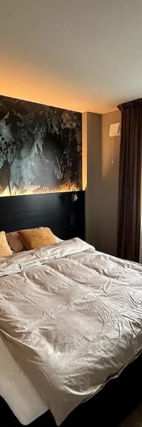 Apartment Suite in Os，位于Osøyro的酒店