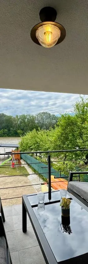 Ördögfoki Apartmanok，位于Tiszacsege的酒店