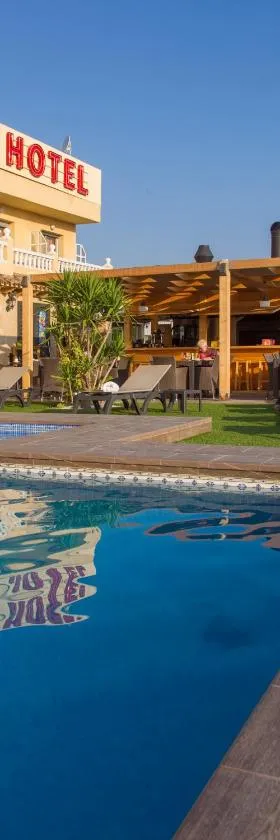 Hotel Noguera El Albir，位于阿尔比尔的酒店