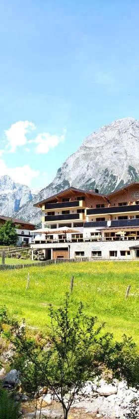 Berghotel Lämmerhof，位于滕嫩山麓圣马丁的酒店