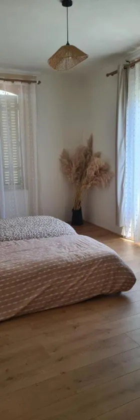 Maison Fabien et Justine，位于佩罗讷的酒店