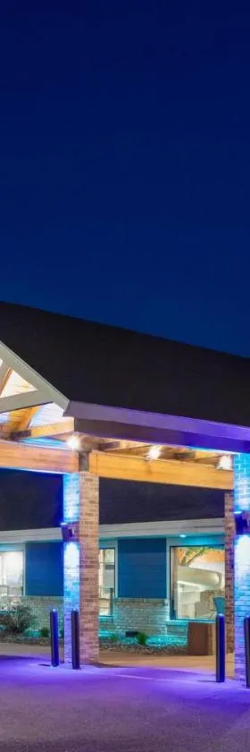 齐佩瓦瀑布阿美瑞辛酒店，位于奇珀瓦福尔斯的酒店