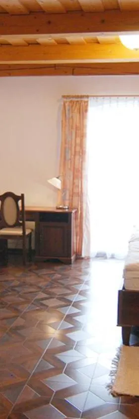 Hotel SHEYLYS，位于特尔纳瓦的酒店