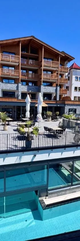 Ferienwelt Kesselgrub Hotel in Altenmarkt-Zauchensee，位于阿尔滕马克特蓬高的酒店