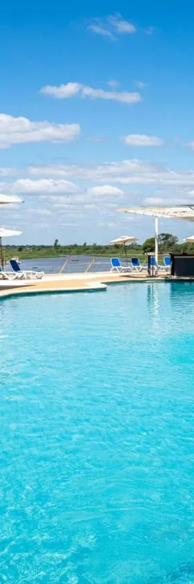 Yacht & Golf Club Paraguayo, a Tribute Portfolio Resort，位于亚松森的酒店
