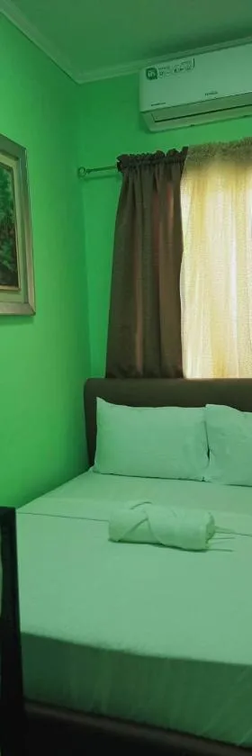 2 - Cabanatuan City’s Best Bed and Breakfast Place，位于甲万那端的酒店