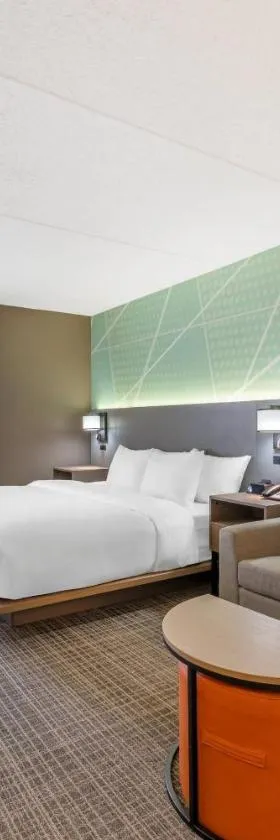 Comfort Inn & Suites Madison East Interstate I-90，位于麦迪逊的酒店