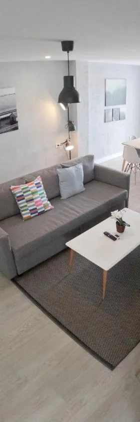 Apartamentos La Encarnación V-VI cerca del mar，位于洛斯阿尔卡萨雷斯的酒店