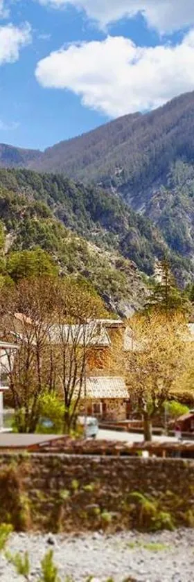 Hotel Restaurant Le Col de Crous，位于Péone的酒店