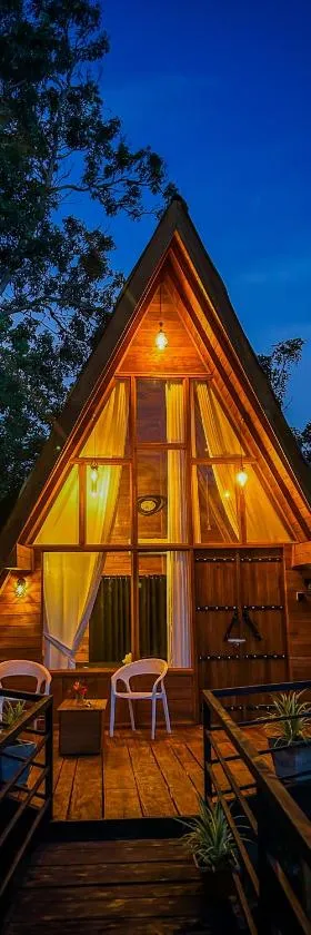 TANTOR RESORT Hotel and spa Habarana，位于哈伯勒内的酒店