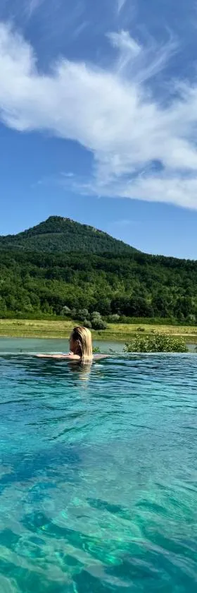 Drive Point (Adventure Lake Resort)，位于Asparukhovo的酒店