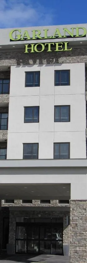 Garland Hotel，位于New Concord的酒店