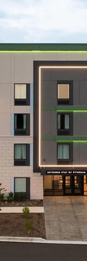 ECHO Suites Extended Stay by Wyndham Indianapolis AmeriPlex，位于印第安纳波利斯的酒店