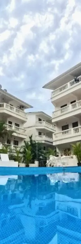 Maashpi Hotel & Resort, Candolim，位于坎多林的酒店