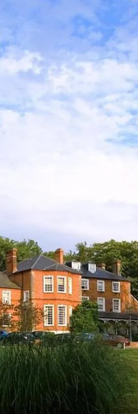 Brandshatch Place Hotel & Spa，位于达特福德的酒店