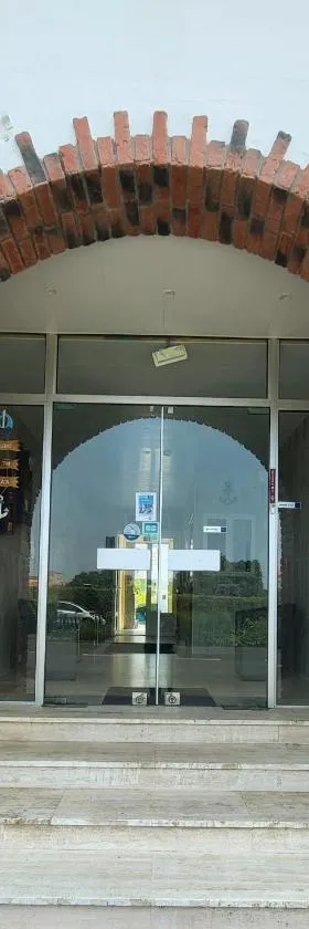 Hotel Les Rosiers，位于拉罗谢尔的酒店