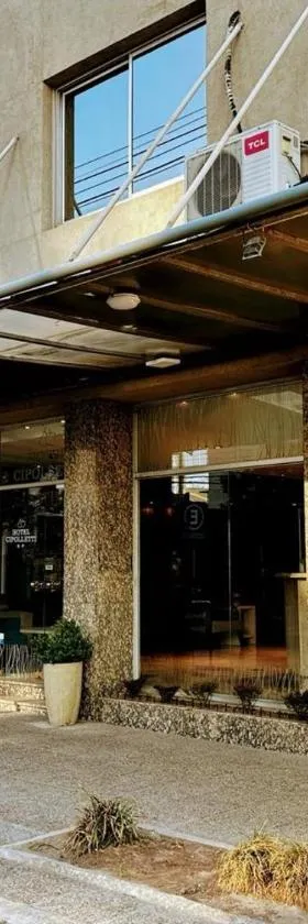 Hotel Cipolletti，位于西波列蒂的酒店