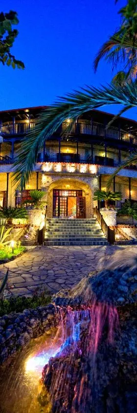 Nepheli Hotel，位于卡斯特罗西基亚的酒店