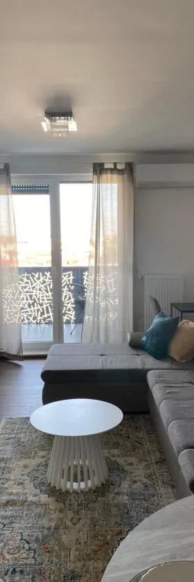 Dream Apartment VG - Free Transport From or To Airport，位于大戈里察的酒店