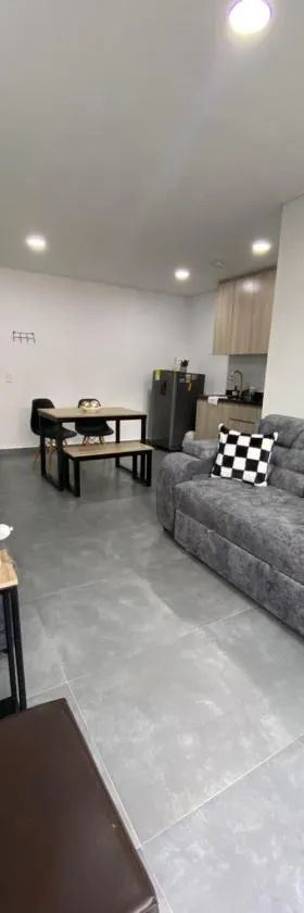 Hermoso y cómodo apartamento，位于萨瓦内塔的酒店