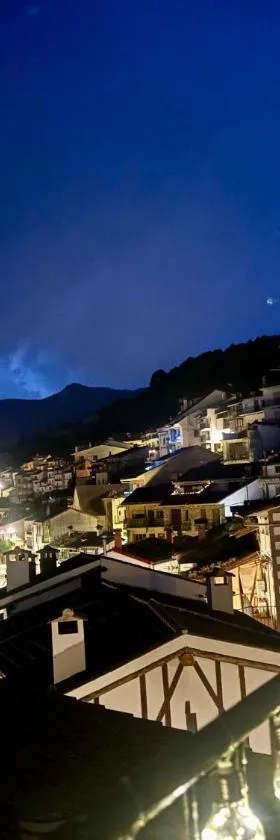 Casa Árbol，位于佩德罗－贝尔纳多的酒店