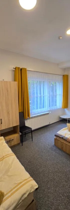 Pokoje gościnne GOOD NIGHT apartamenty, noclegi，位于本津的酒店