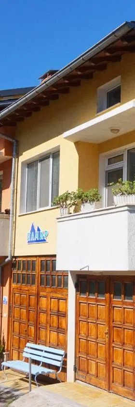 Pamir Guest House，位于希普科沃的酒店